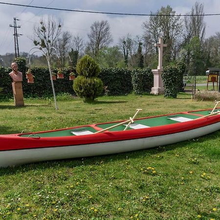 Gemenc Vendeghaz Hotel Hercegszanto Buitenkant foto